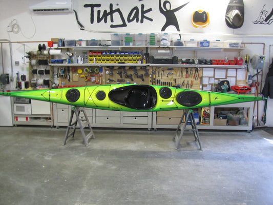 Le  SVARD, le kayak parfait pour les guides de grands de gabarit
